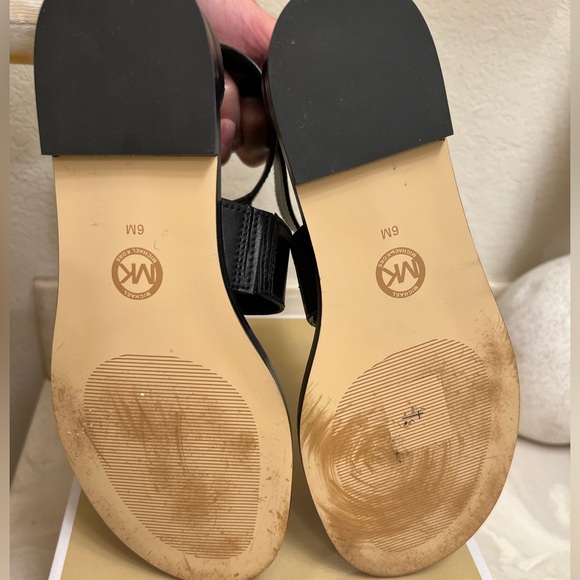 MICHAEL Michael Kors Amos Black Leather Flat Gladiator Sandals - Picture 8 of 12